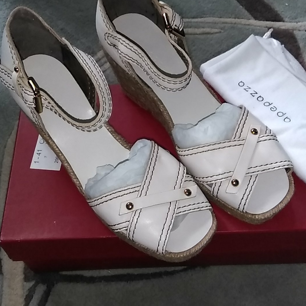 NIB APEPAZZA LOIRA LEATHER ESPADRILLE
